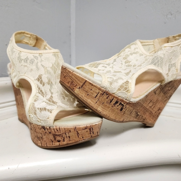 Women's Lace Wedges - Picture 1 of 7